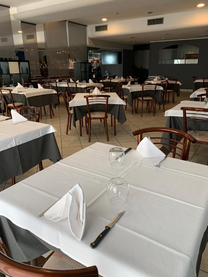 Hotel Bussana 포르토톨레 외부 사진