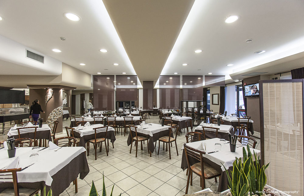 Hotel Bussana 포르토톨레 외부 사진